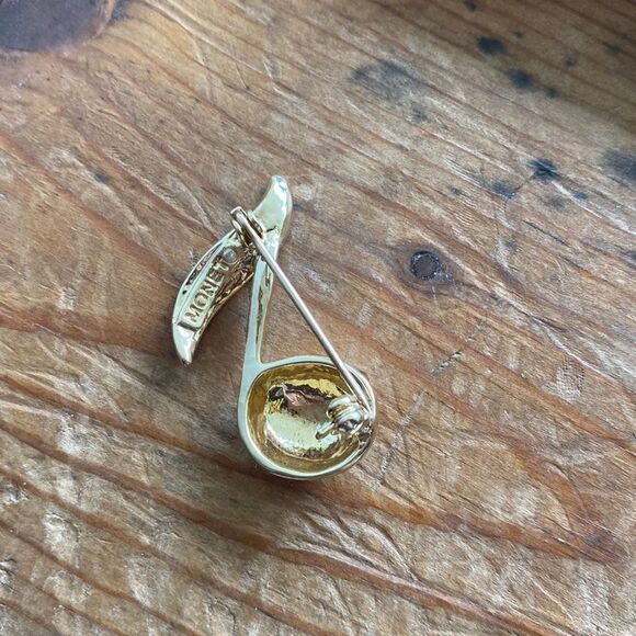 💛 Gold Plated Monet Musical Note Brooch - Picture 5 of 6